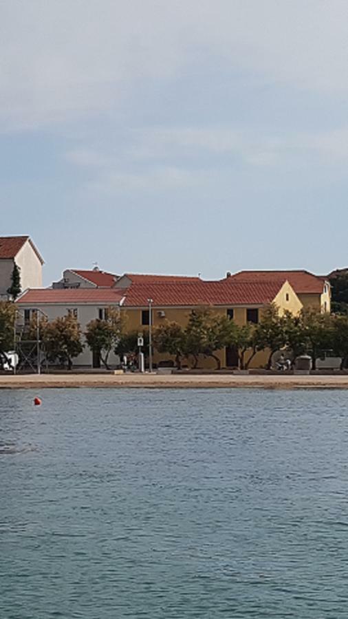 Beach Apartment Vami With Sea View Murter Esterno foto